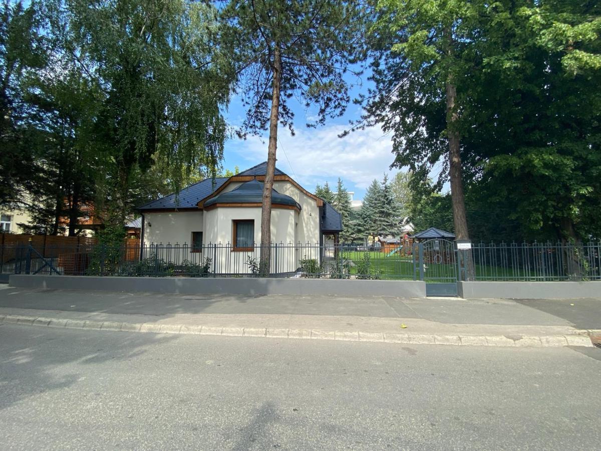 Karinthy Haz Літній будинок Шіофок