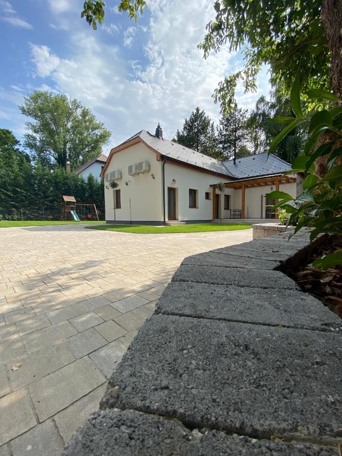 Karinthy Ház Casa rural